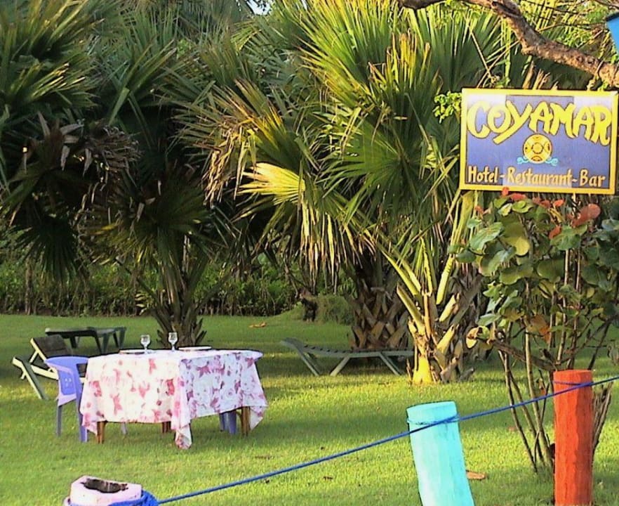 Eingang vom Strand Hotel Coyamar