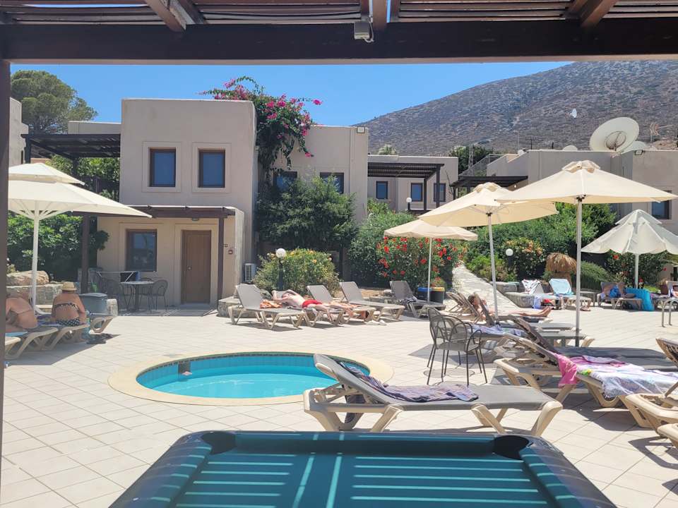 Pool Apartments Ida Village I & II