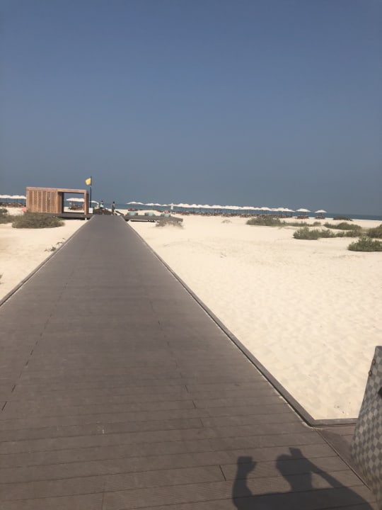 Strand Saadiyat Rotana Resort &  Villas