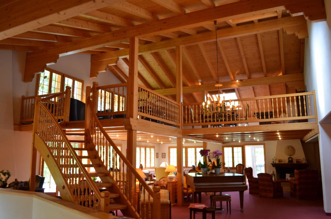 Lobby, sehr gemühtlich Waldhotel Doldenhorn & Landgasthof Ruedihus