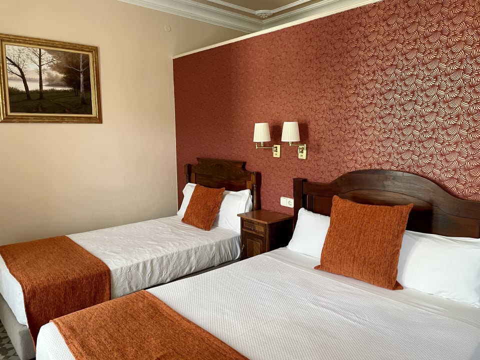 Zimmer Hotel Noucentista