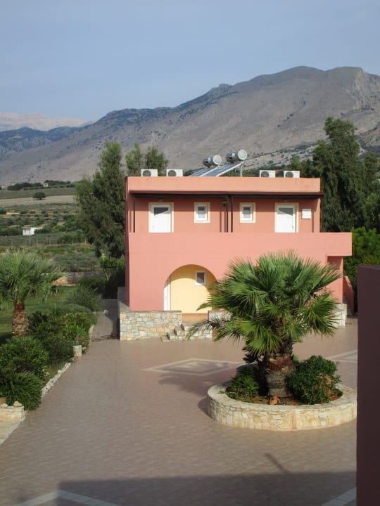 Eins von den 3 Häusern Studio Apartments Kallicrates Village