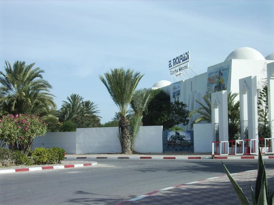 Zufahrt zum Hotel Hotel El Mouradi Djerba Menzel