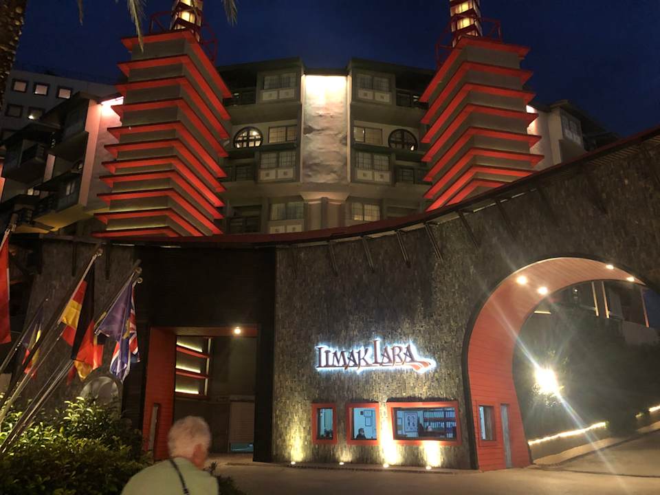 Außenansicht Limak Lara Deluxe Hotel & Resort