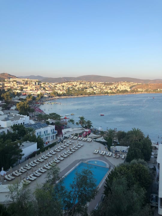 Pool Royal Asarlik Beach Hotel