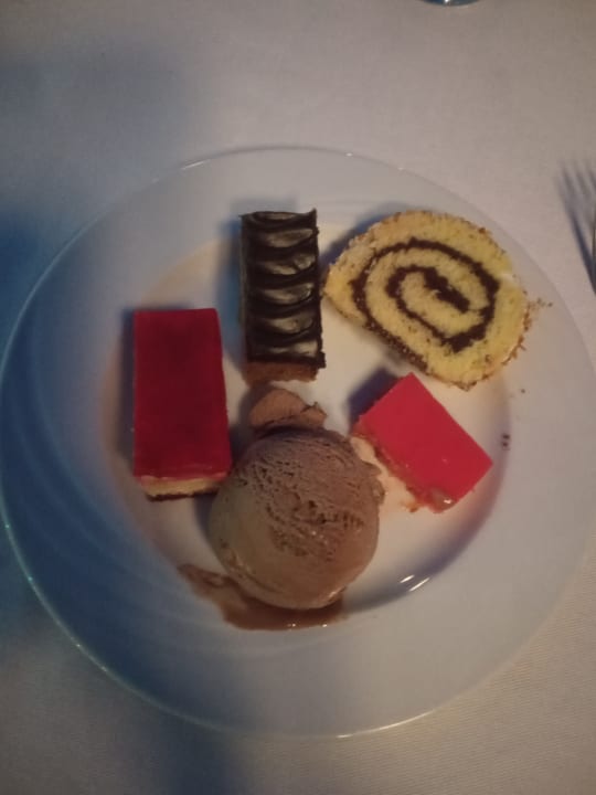 Gastro Shams Alam Beach Resort