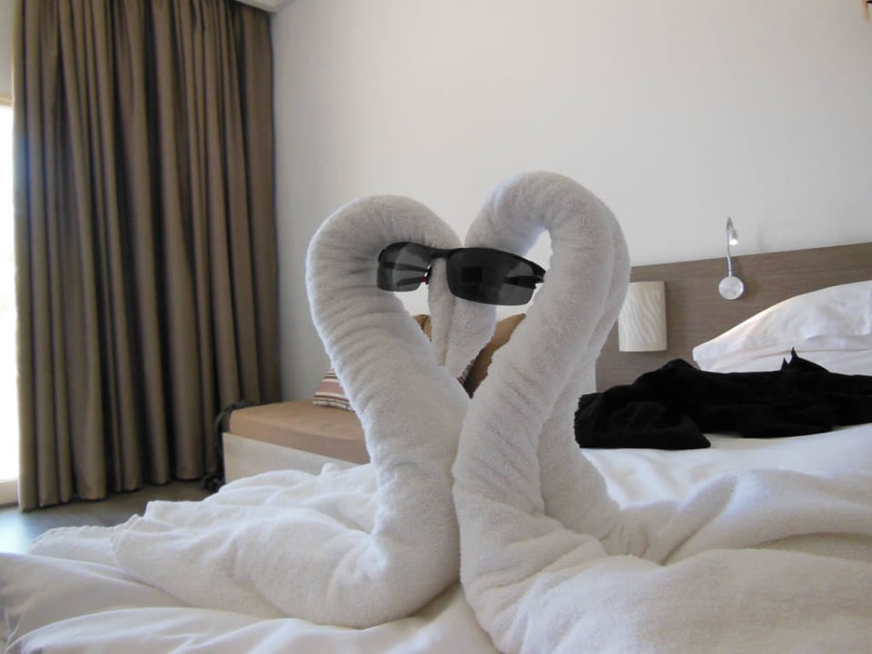 Die Zimmerdame gibt sich wirklich Mühe ROBINSON DJERBA BAHIYA