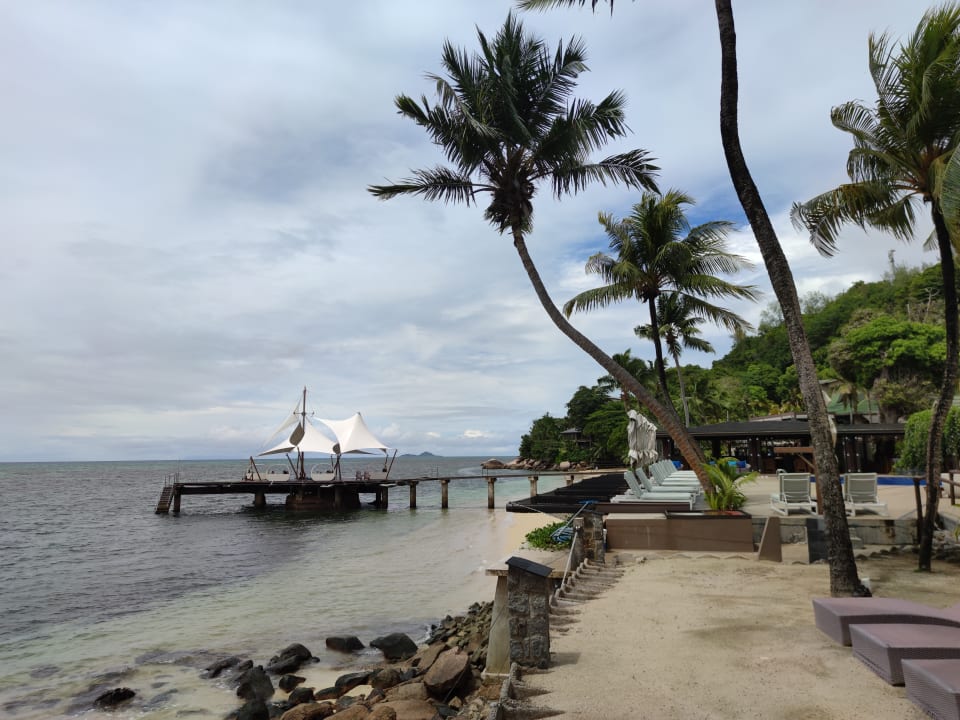 Strand The Coco de Mer Hotel & Black Parrot Suites