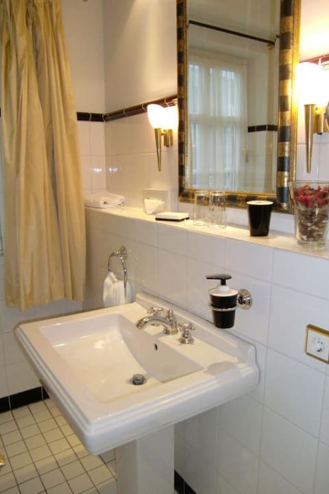 Nochmal Badezimmer Hotel Snorrenburg