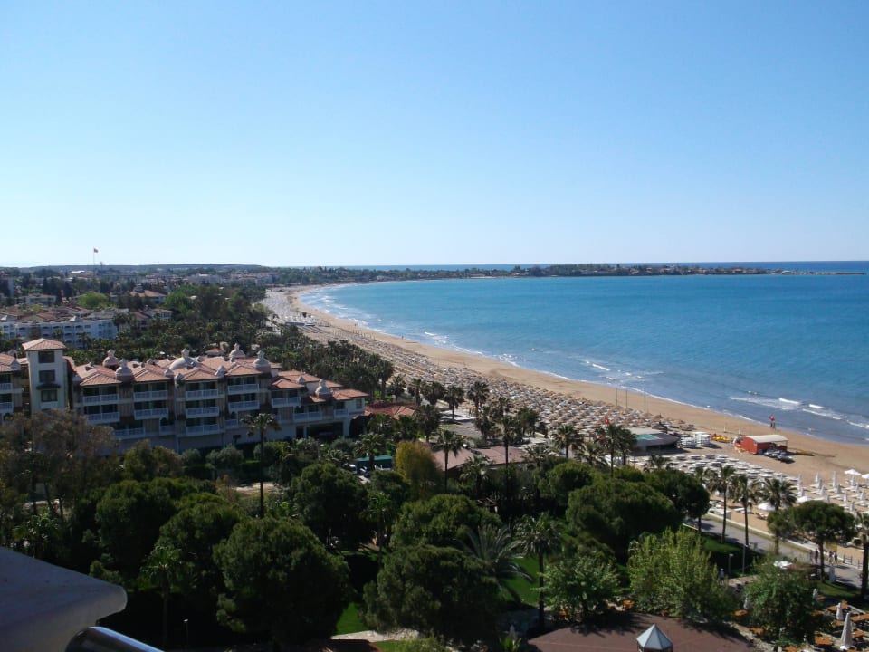 Blick vom Außenpool Melas Resort Hotel