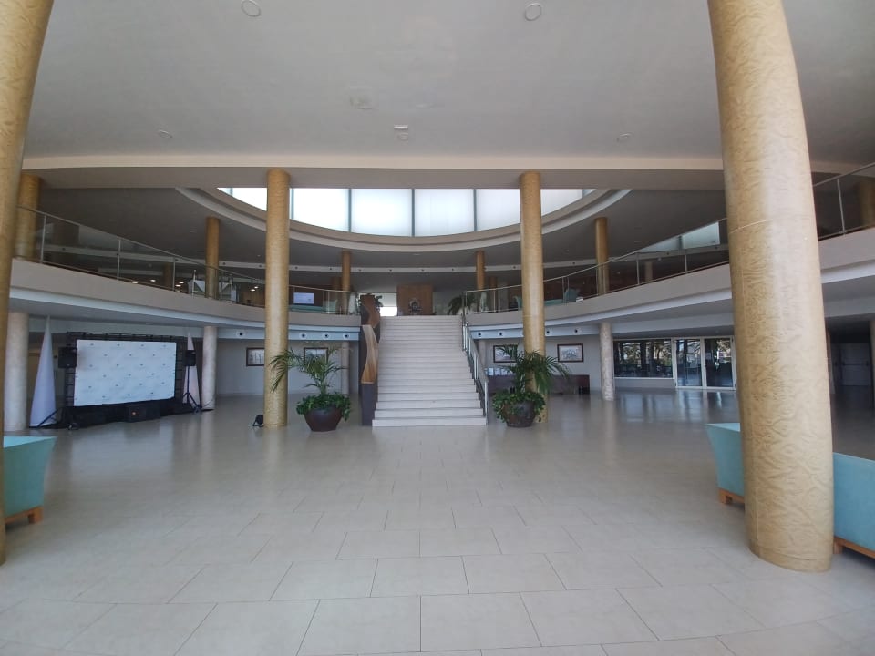 Lobby Iberostar Waves Gaviotas Park
