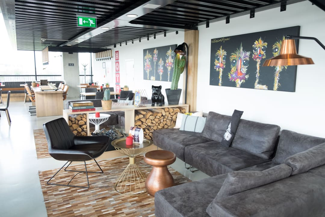 Lobby Leonardo Hotel Groningen