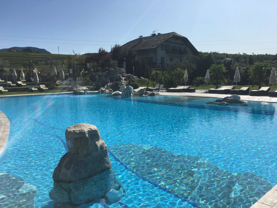 Pool Weinegg Wellviva Resort