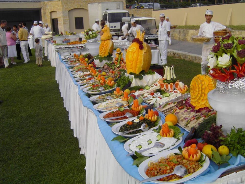 Galadinner Melas Holiday Village