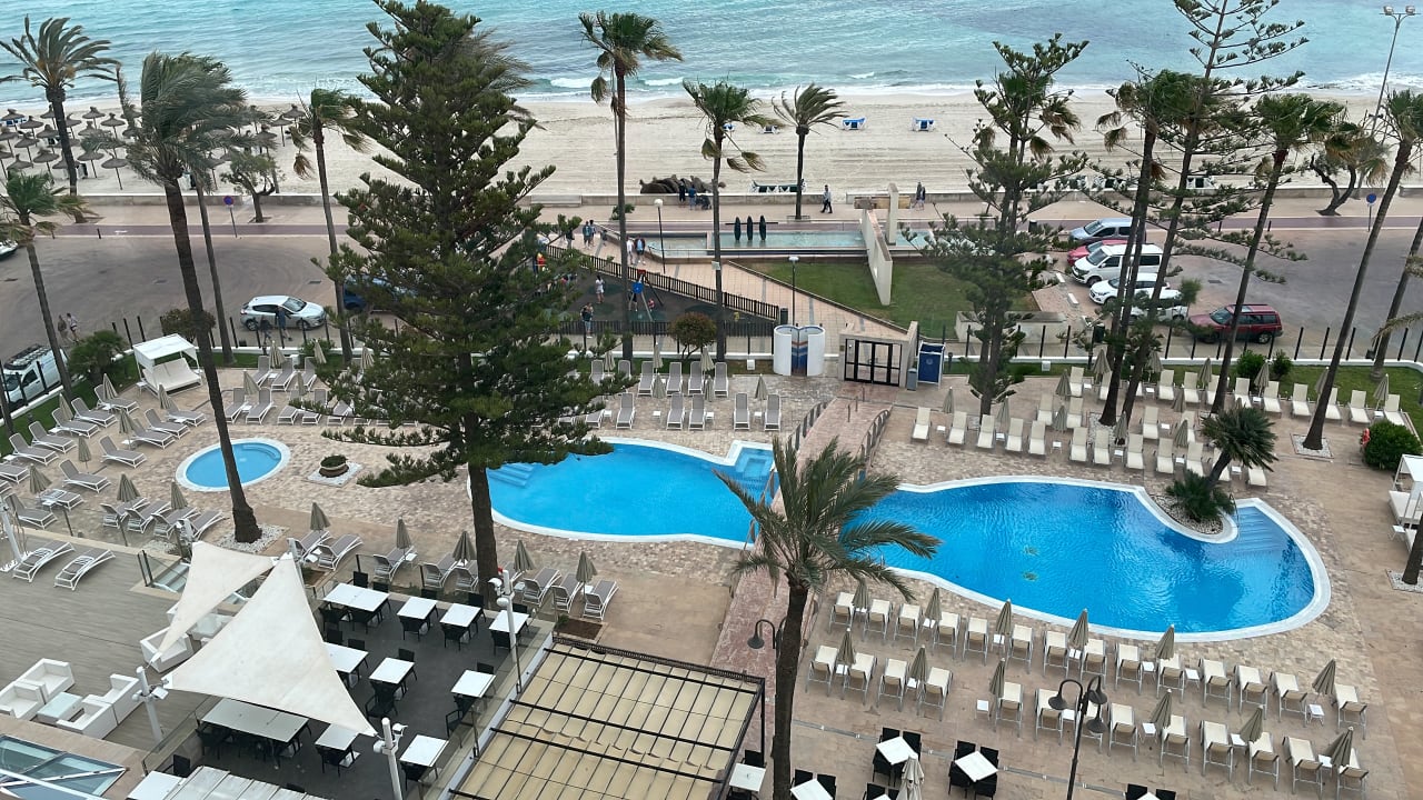 Pool CM Playa del Moro