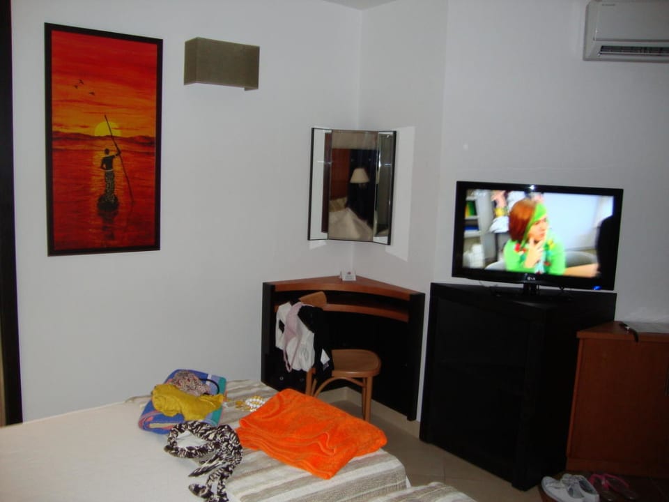 Studio HL Miraflor Suites Hotel