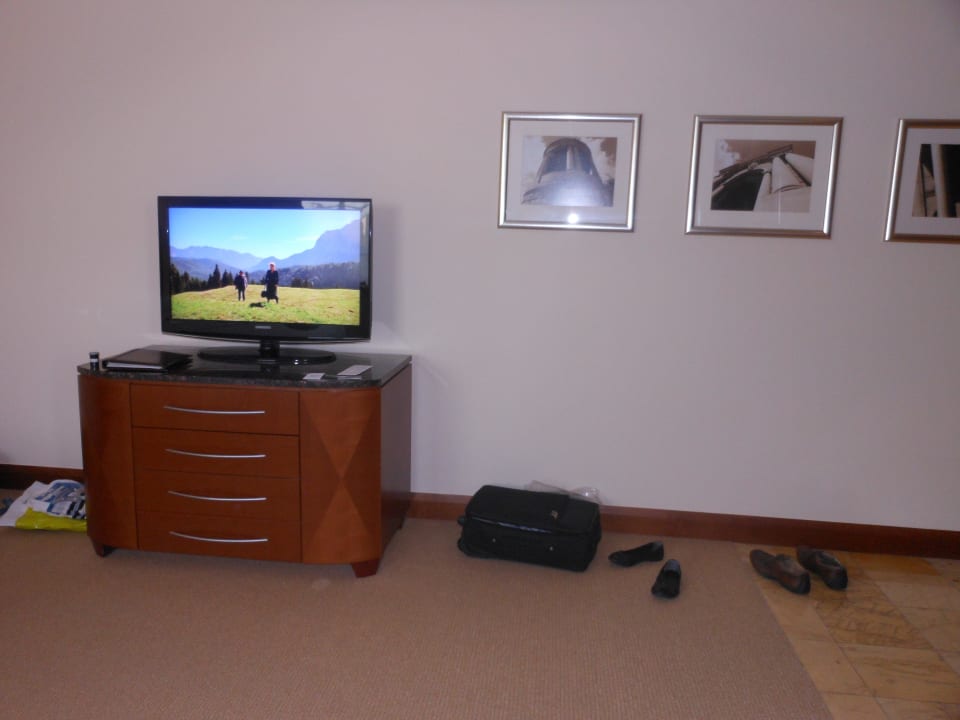 TV-Gerät Regent Warsaw Hotel