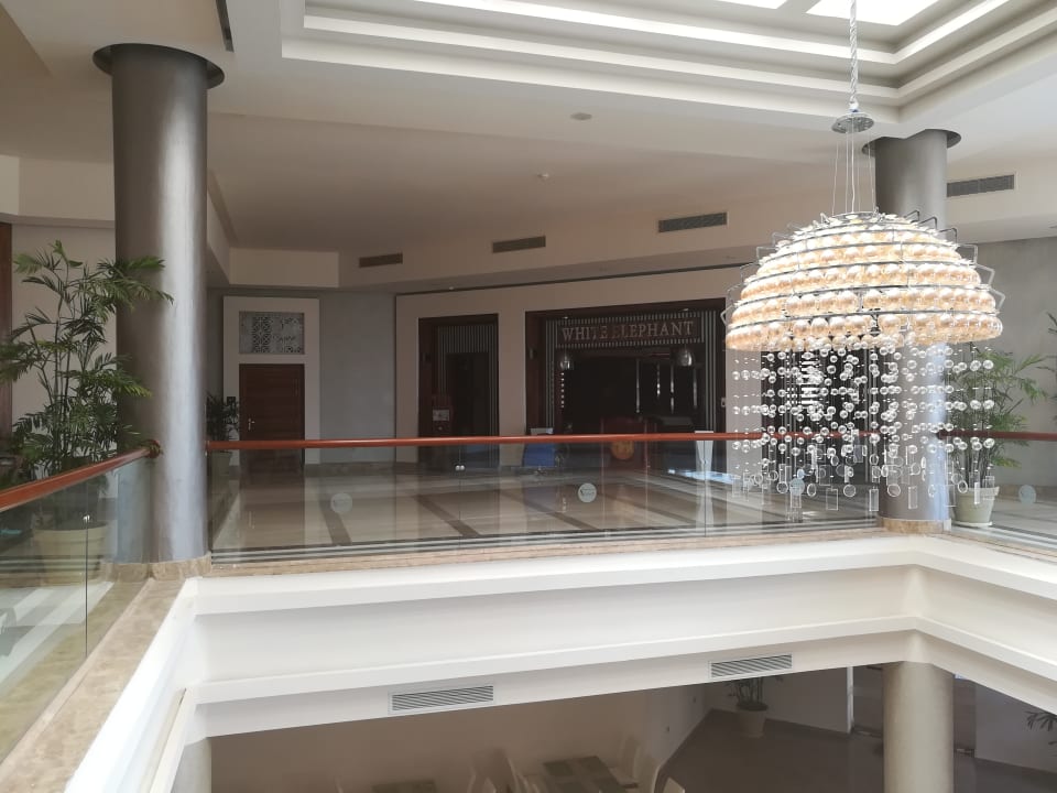 Das White Elephant Restaurant, nur mit Reservierung Pickalbatros Royal Moderna Resort-Sharm El Sheikh