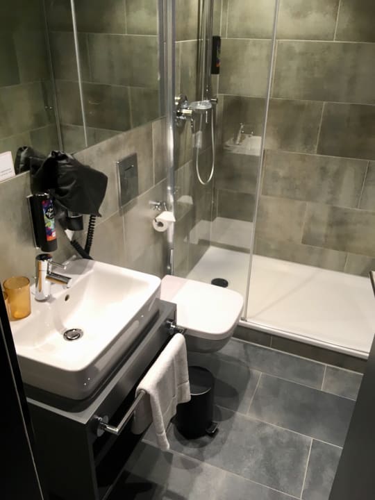 Zimmer Holiday Inn – the niu, Charly Frankfurt City