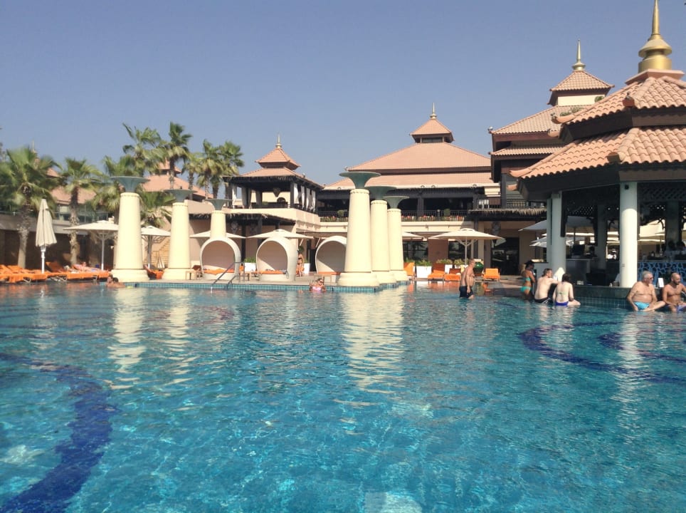 Pool Anantara The Palm Dubai Resort