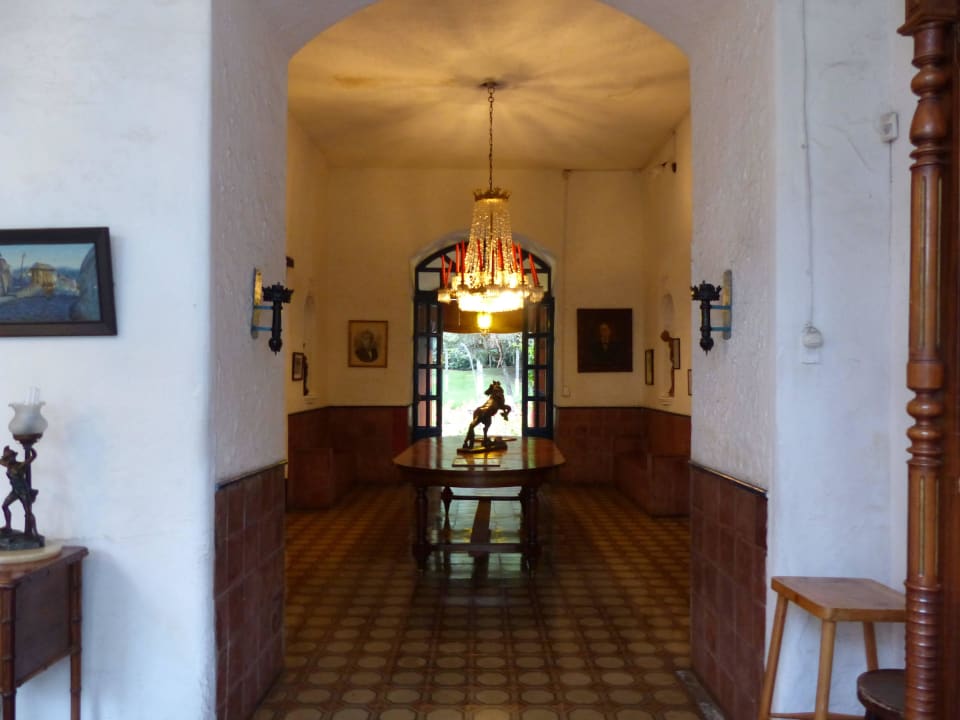 Haupteingang Hosteria Hacienda Pinsaqui