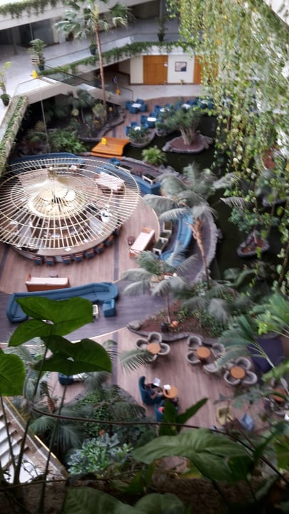 Die Bar von oben. Abends drehte sich die Bar ganz langsam. W Hotel Grand Teguise Playa