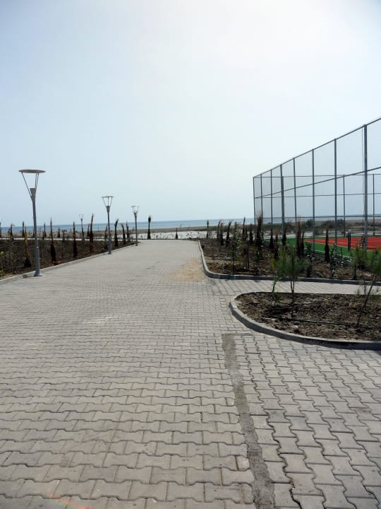 Strandweg Sunmelia Beach Resort