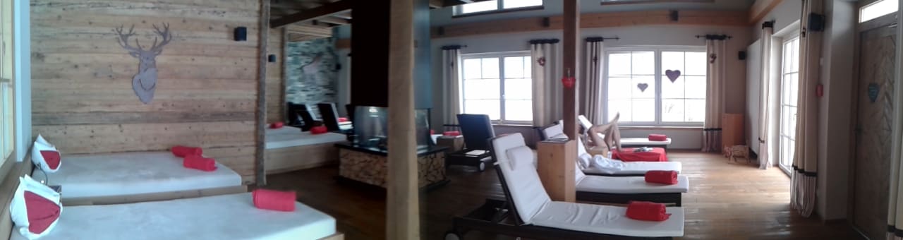 Wellnessbereich Waidringer Hof · 1. Tiroler Glückshotel