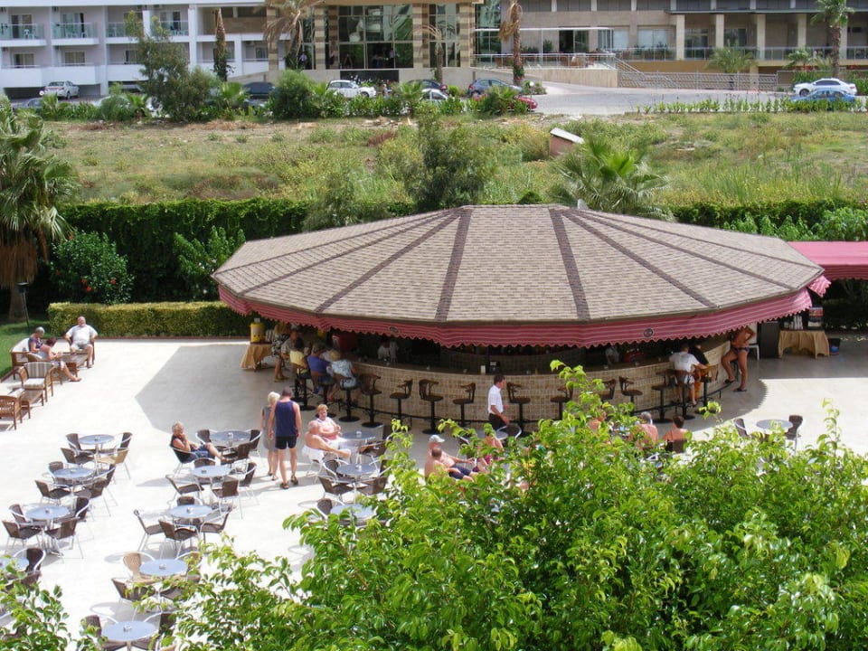 PoolBar (Blue Bar)  Hotel Royal Garden Beach