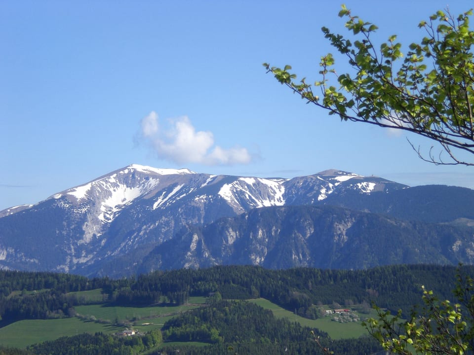 Ausblick von der Restaurantterrasse Sporthotel am Semmering