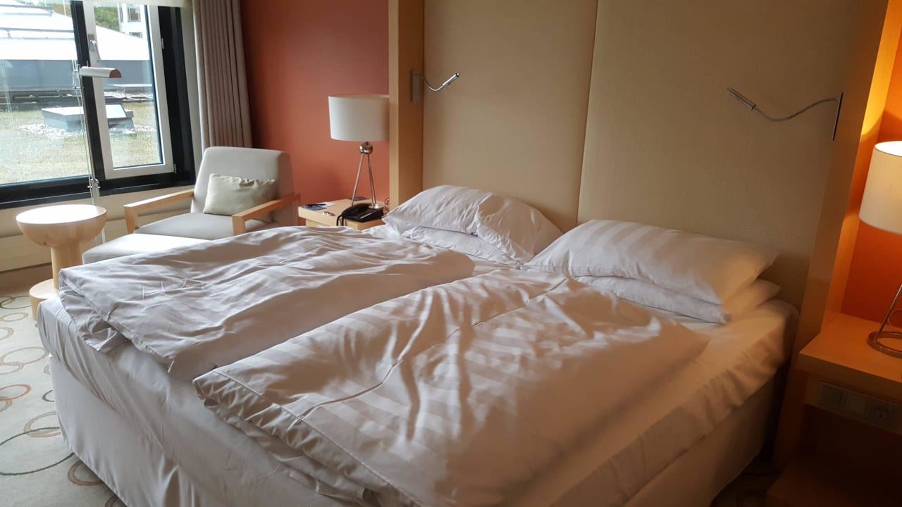 Schlafzimmer Sheraton Berlin Grand Hotel Esplanade