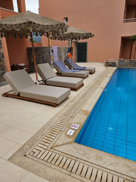 Pool High Beach Resort