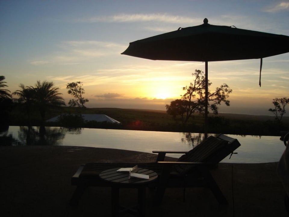 Sonnenuntergang am Pool Hotel The Lodge at Molokai Ranch