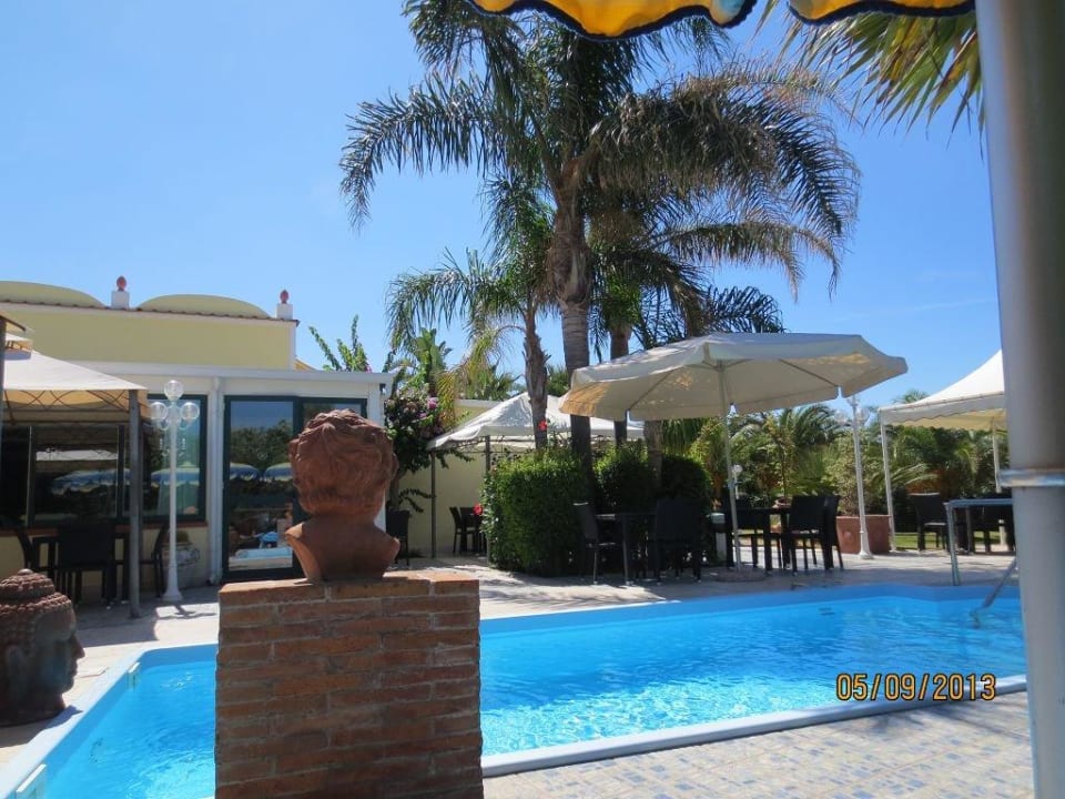 Pool klein & fein Park Hotel La Villa