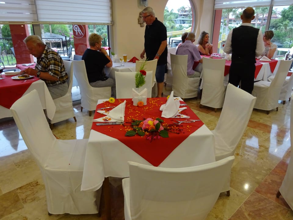 Tisch zum Abschied toll dekoriert Royal Atlantis Beach Hotel