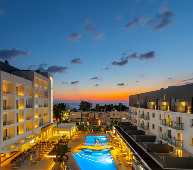 Ausblick Anemi Hotel & Suites