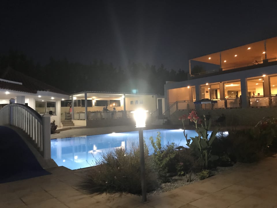 Pool Hotel Memphis Beach