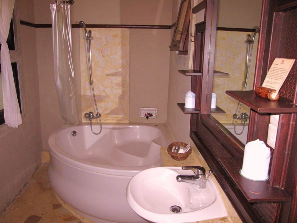 Bad Moracea by Khao Lak Resort