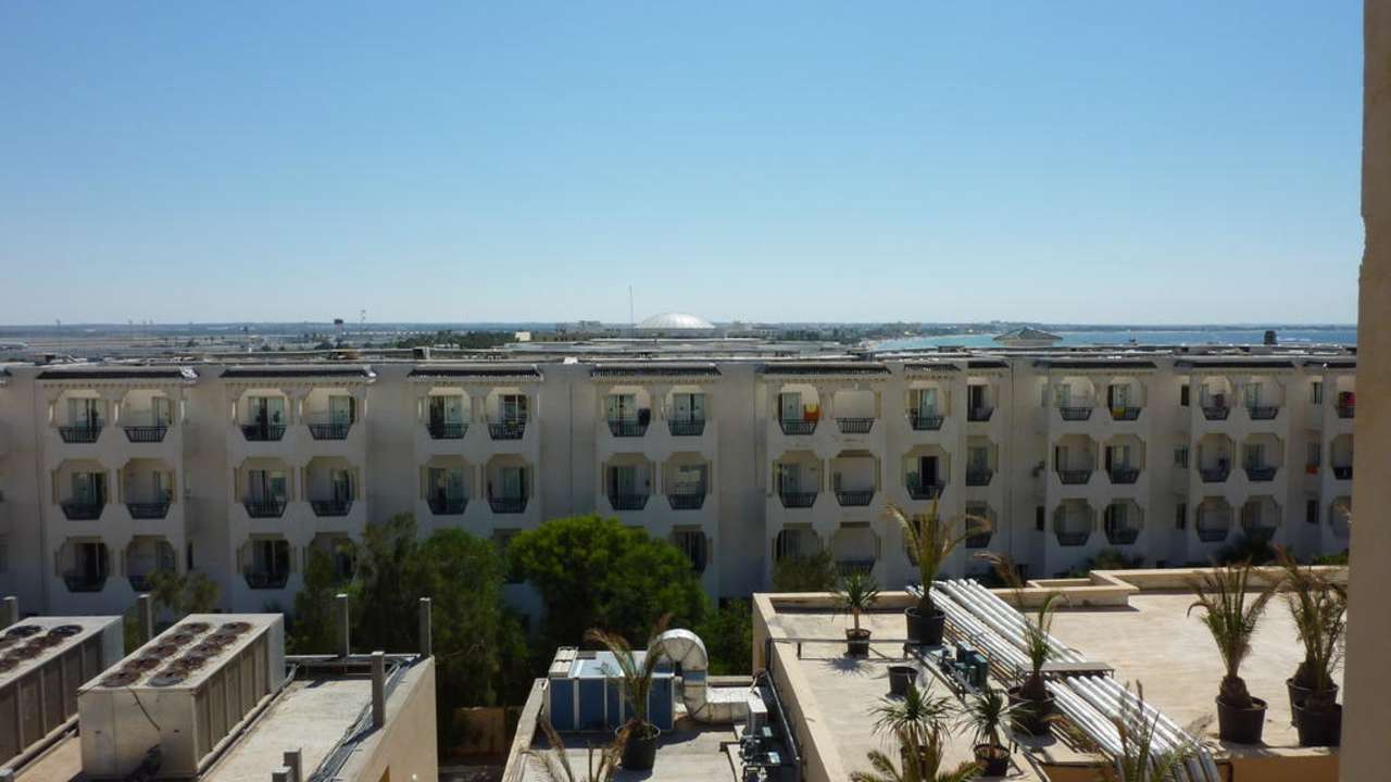 De la chambre, le golden beach, les groupes de clim Hotel Rosa Beach