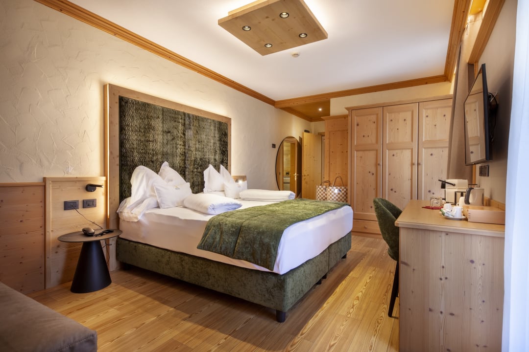 Zimmer ADLER MERYEM Wellnesshotel – Andalo