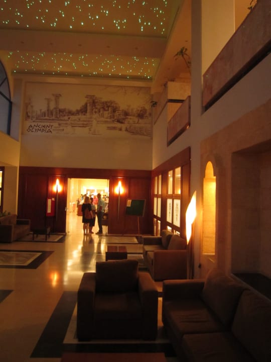 Eingang "Mensa" Kresten Palace Hotel