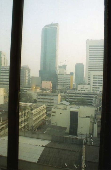 Ein Zimmer mit Ausblick The Tawana Bangkok