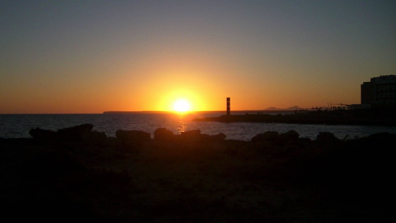 Sonnenuntergang Blick zum Hotel Universal Hotel Cabo Blanco - Adults Only