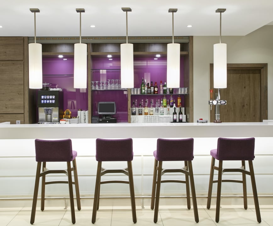 Restaurant Hampton by Hilton Oxford