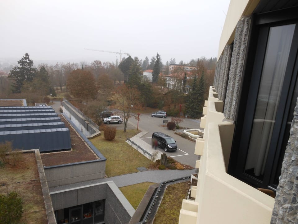 Ausblick auf Behindertenparkplätze und Wendekreis Parkhotel Cup Vitalis