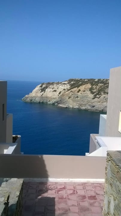 Vue d'une terrasse.  Athina Palace Resort & Spa