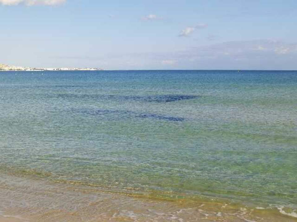 Vanaf strandbedje The Orangers Beach Resort and Bungalows