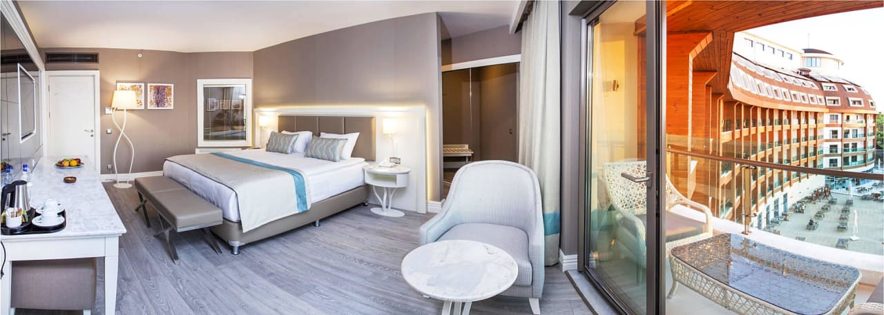 Family Suit Wome Deluxe Hotel