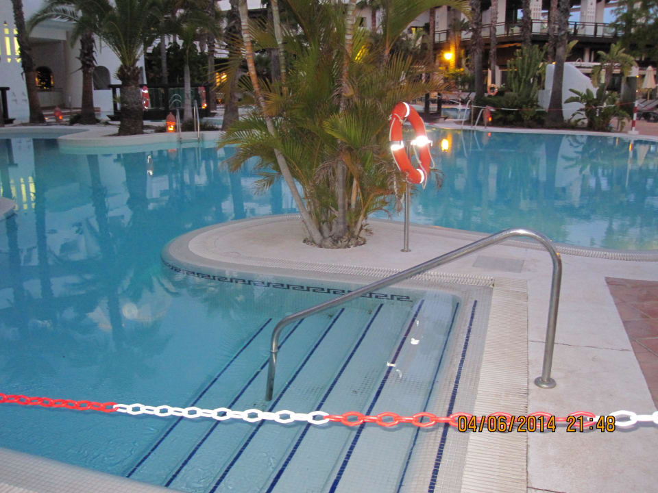 Pool H10 Estepona Palace