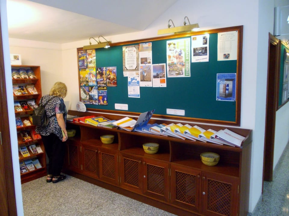 Aufenthaltsraum im Untergeschoss und Veranstalter Apartamentos Casablanca